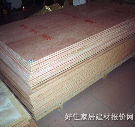 �yȼ�z�ϰ� 2440mm��1220mm����18mm B1