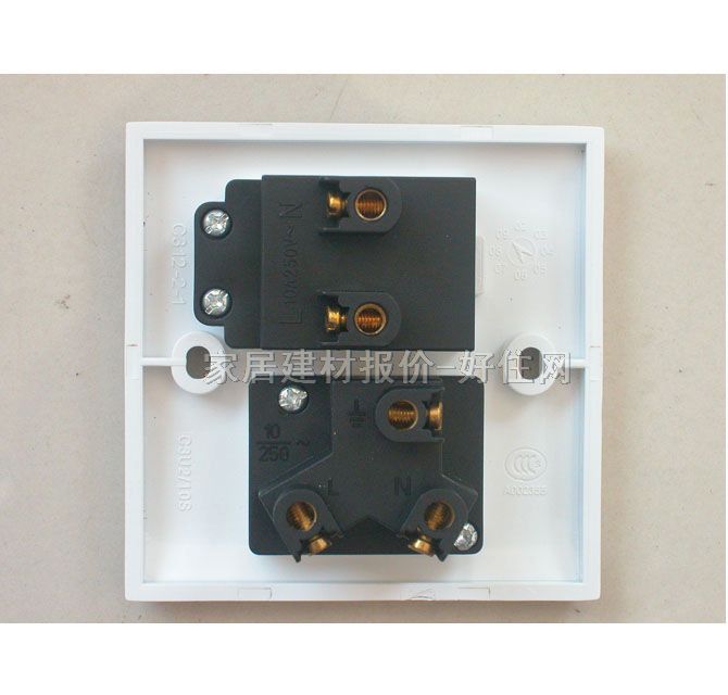 �ɱ���늲������ C32 �������O ��ɫ