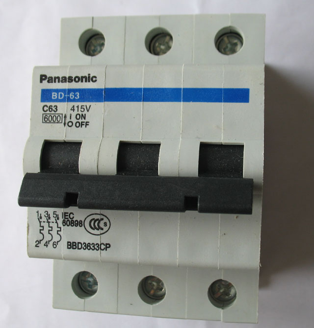 ��·��\�՚��_�P BD-63 C63 415V 3P 63A �՚��_�P���ܚ���·����