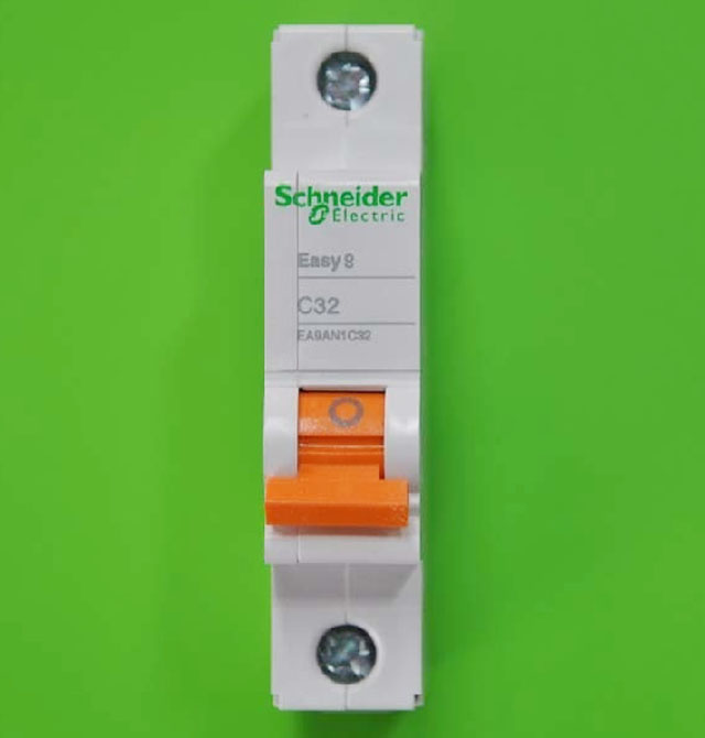 ��·��\�՚��_�P EA9AN1C32 1P 32A �՚��_�P���ܚ���·����