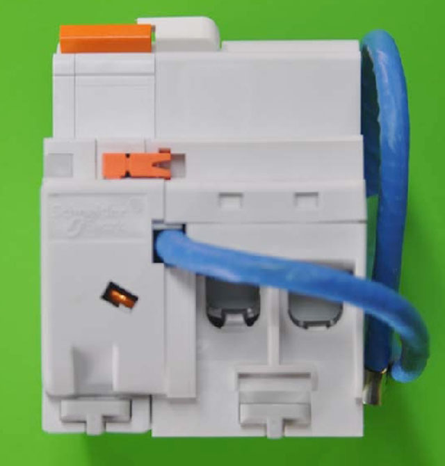 ʩ�͵�·��\�՚��_�P EA9RN1C3230C 1P+N 32A ʣ�����������·��