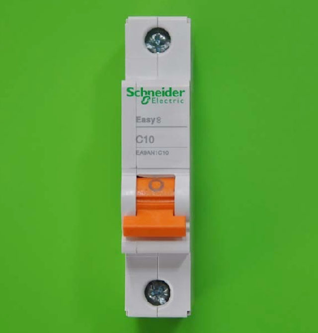 ��·��\�՚��_�P EA9AN1C10 1P 10A �՚��_�P���ܚ���·����