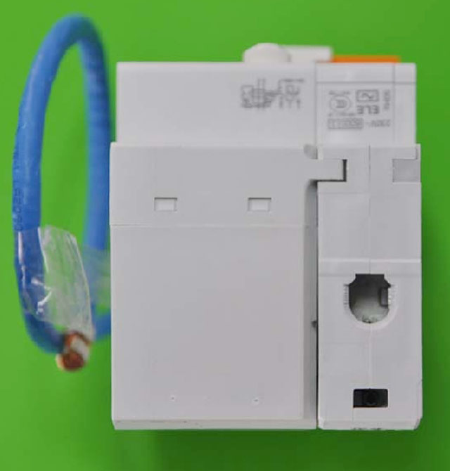 ʩ�͵�·��\�՚��_�P EA9RN1C1030C 1P+N 10A ʣ�����������·��