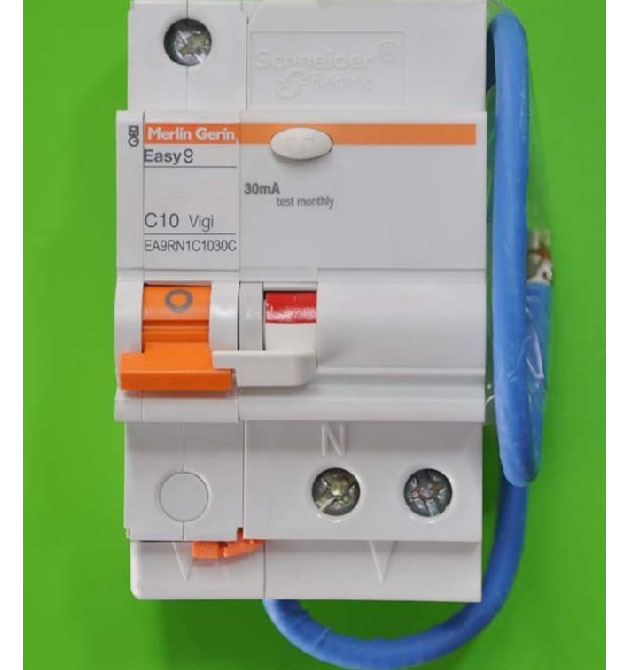 ��·��\�՚��_�P EA9RN1C1030C 1P+N 10A ʣ�����������·��