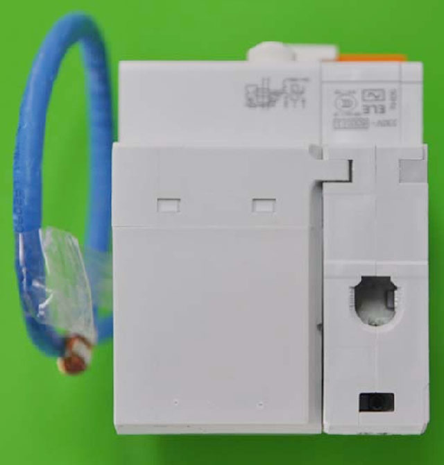 ʩ�͵�·��\�՚��_�P EA9RN1C1630C 1P+N 16A ʣ�����������·��