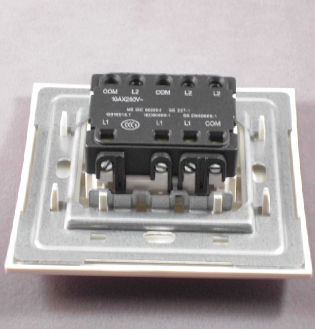 ABB���E���_�P��� AU10353-WW 3λ�ο� ��ɫ����