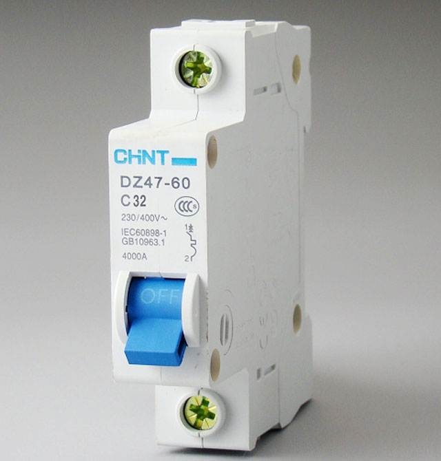 ��·��\�՚��_�P DZ47-60 C32 1P 32A �՚��_�P���ܚ���·����