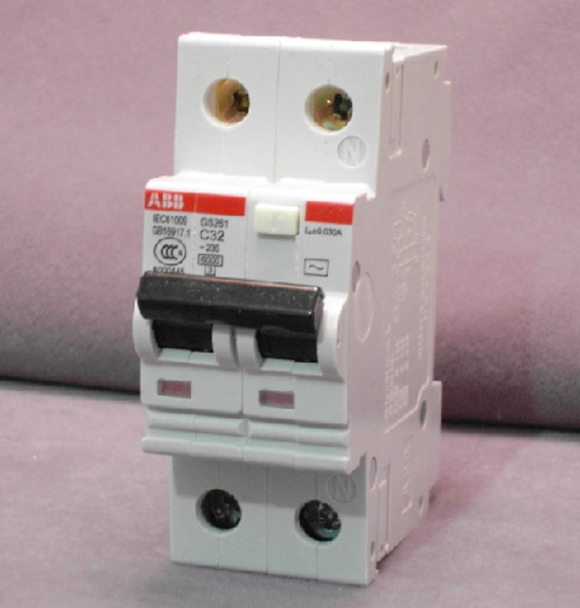 ��·��\�՚��_�P S261 C32A 1P 32A ©는�·��