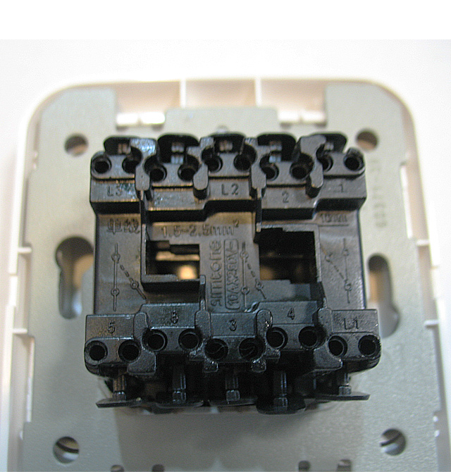 ���ɴ��E���_�P��� 60ϵ��60371-50A 3λ�ο� ������߅��ɫ����