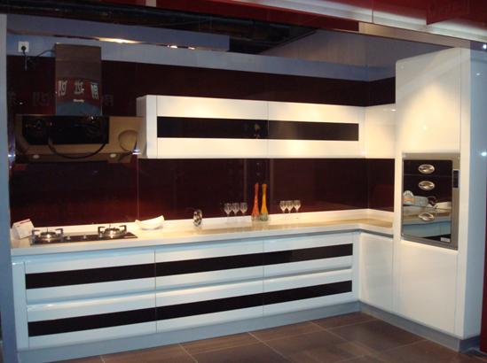 ���w���� ��ɫ UV��