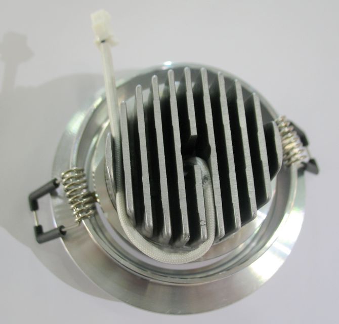 ��һ����LEDͲ�����컨��  �̶�ʽQY-L309  3��1w ���bǶ��ʽ δ֪ ܇�X���|���yɫ