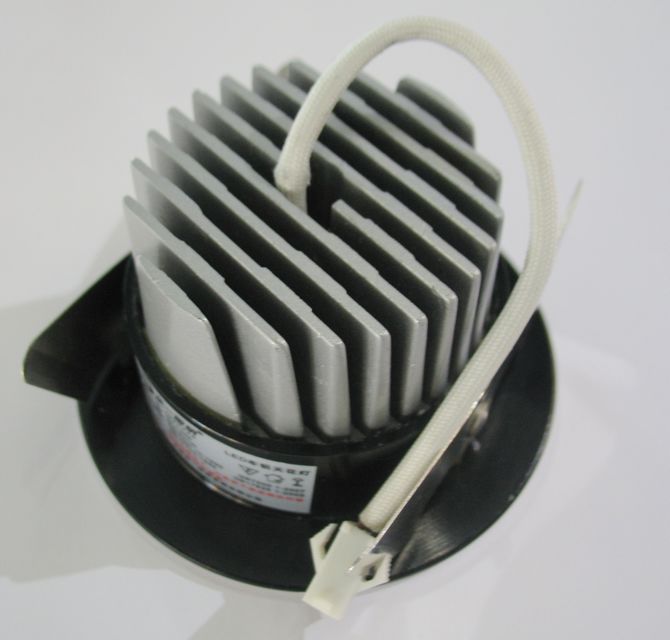 ��һ����LEDͲ�����컨��  �̶�ʽQY-L366  3��1w ���bǶ��ʽ δ֪ �X�Ͻ���|��ɫ