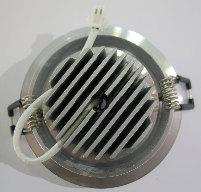 ��һ����LEDͲ�����컨��  QY-L303  3��1w ���bǶ��ʽ δ֪ ܇�X���|���yɫ