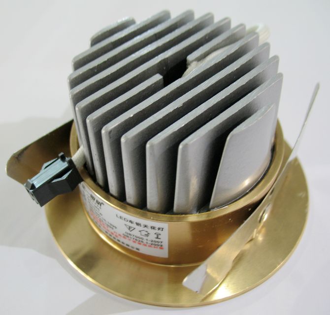 ��һ����LEDͲ�����컨��  �̶�ʽQY-L365  3��1w ���bǶ��ʽ δ֪ ܇�X���|���Sɫ