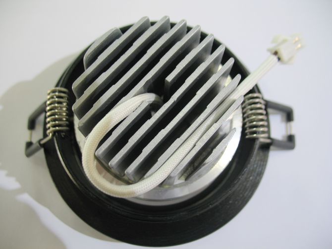 ��һ����LEDͲ�����컨�� �̶�ʽQY-L305  3��1w ���bǶ��ʽ δ֪ �X�Ͻ���|��ɫ