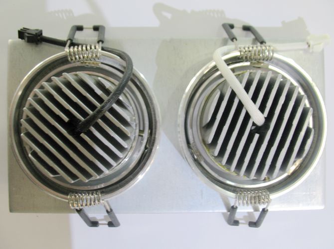 ��һ����LEDͲ�����컨�� 2�^�̶�ʽLED܇�X�컨��QY-L322 160mm��80mm ���bǶ��ʽ