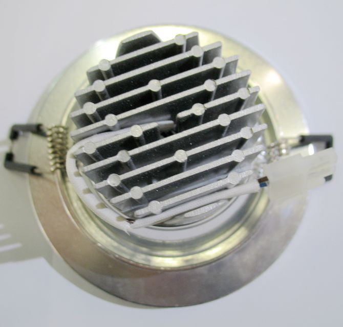 ��һ����LEDͲ�����컨�� QY-L304G  Max.4w ���bǶ��ʽ �X�Ͻ���|ɳ�yɫ