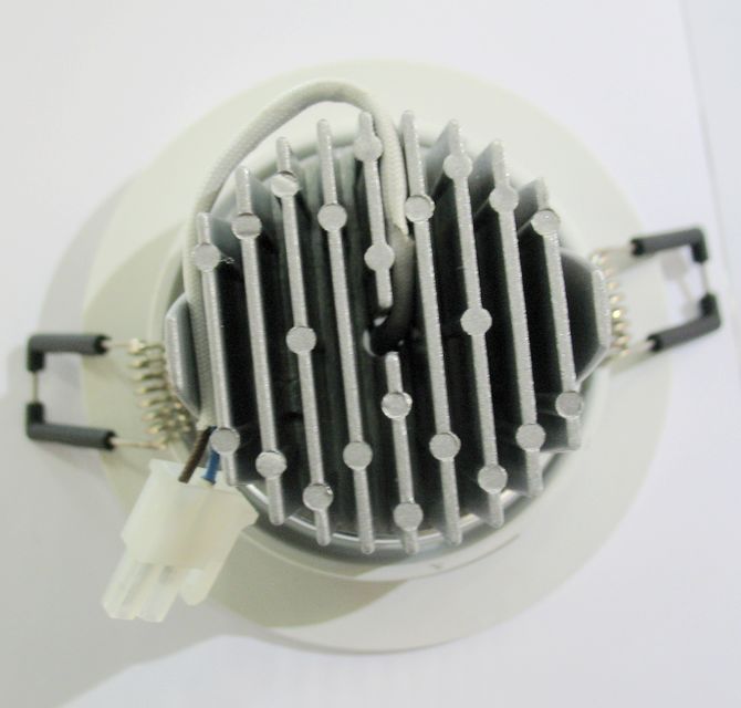 ��һ����LEDͲ�����컨�� QY-L251G  Max.3w ���bǶ��ʽ �X�Ͻ���|��ɫ