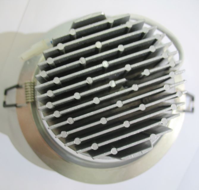 ��һ����LEDͲ�����컨�� QY-L404G Max.5w ���bǶ��ʽ �X�Ͻ���|ɳ�yɫ