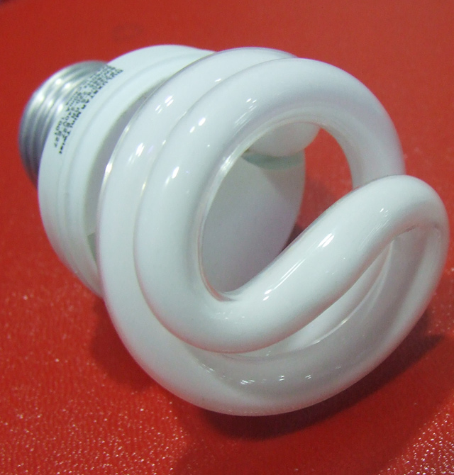 �W˾�ʹ��ܟ���Դ ���������� 8W