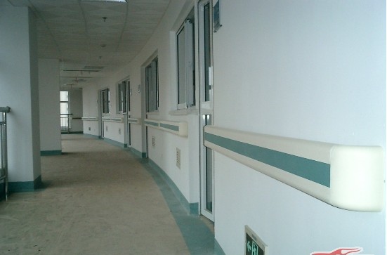 �tԺ���ȷ��� ��ײ���� 2.5m