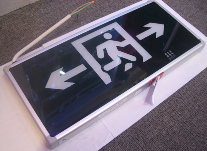 ���A������־�� M-BLZD-ILROEI5WACK �����p�� 5W