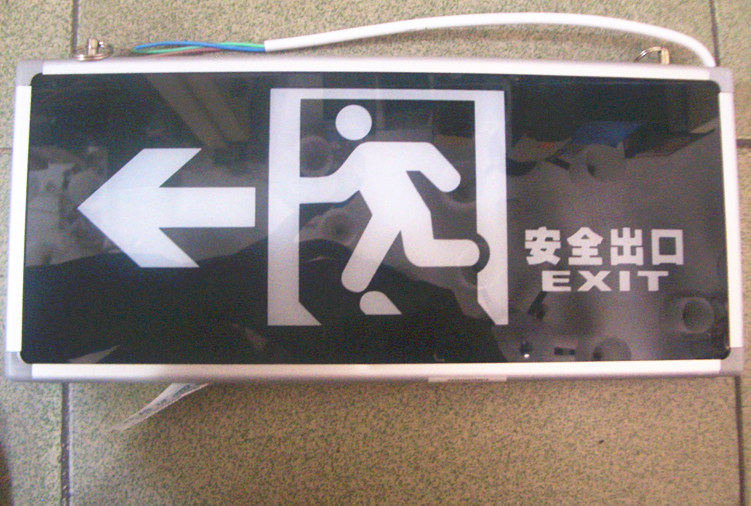 ������־�� LBZZI2RED6AAA�p���p�� 6w