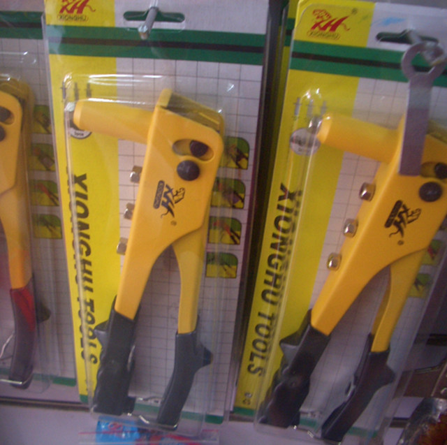 ����Q ����Q