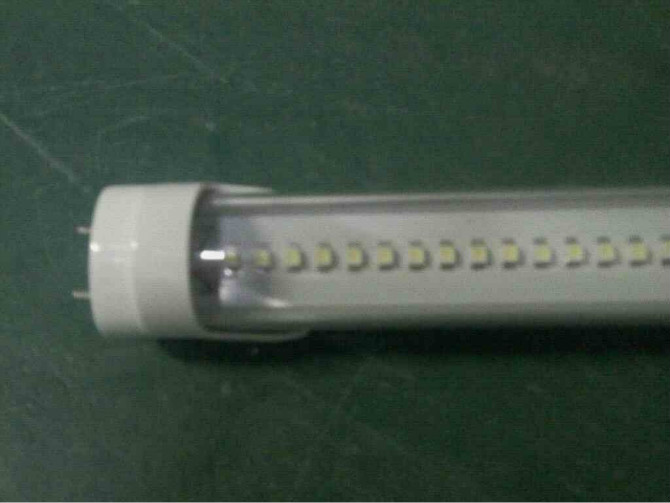 �W��֧���չ�� T8LED��� CT-08 1��18w ��Ԫ 2700-6500