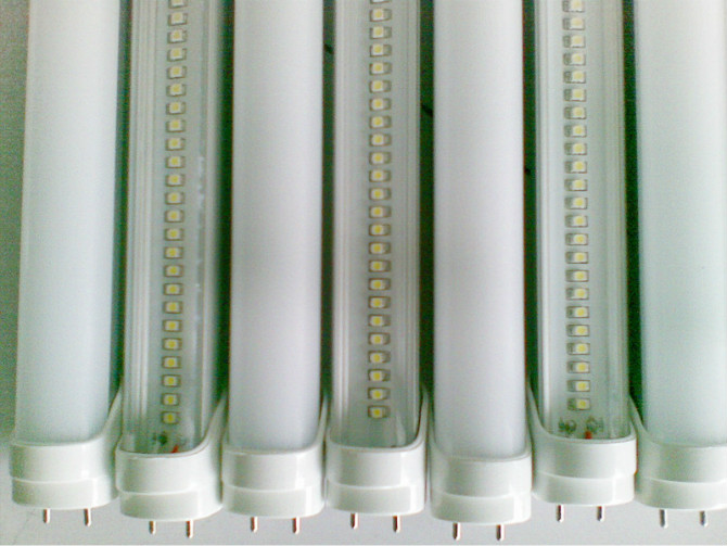 �W��֧���չ�� T8LED��� CT-08 1��18w ��Ԫ 2700-6500