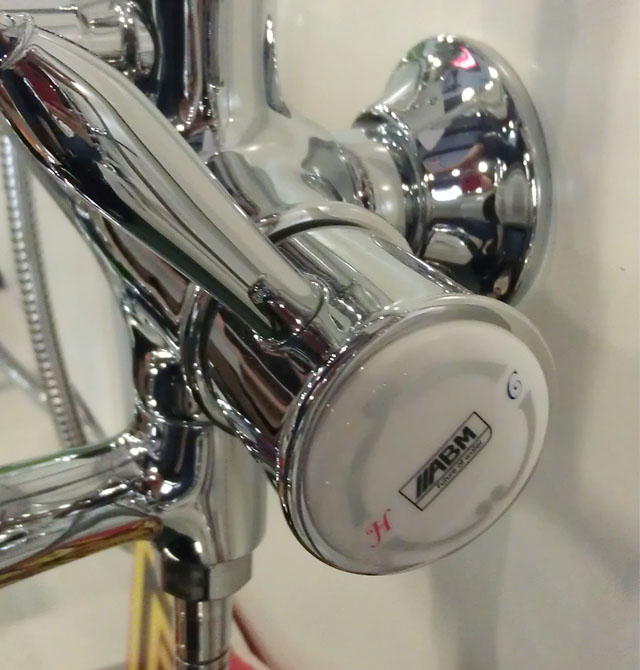 �����lԡ��ԡ�� �α���������ԡ��083750 ���bǶ��ʽ