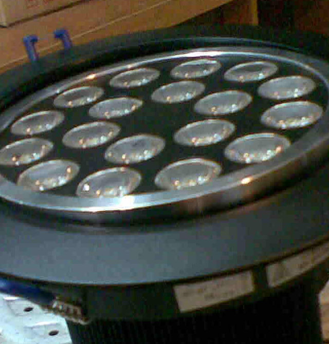 �h��LEDͲ�����컨�� AP261B-18B 18��1w ���bǶ��ʽ �_�צ�138mm  �X�Ͻ���|��ɫ