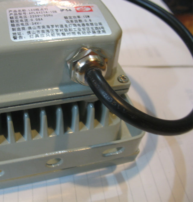 �h��LEDͶ�������� APL4421A-10B���Ɵ� 1��10w ů��ɫ3000k