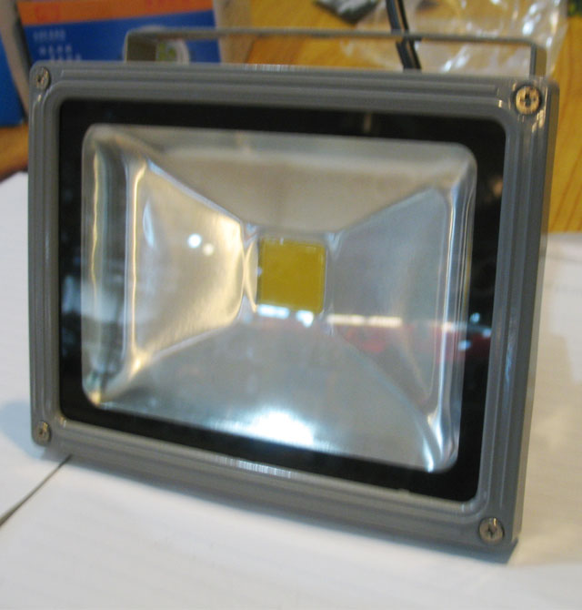 �h��LEDͶ�������� APL6421A-20B���Ɵ� 1��20w ů��ɫ3000k