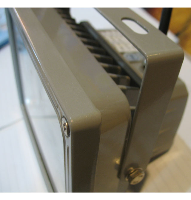 �h��LEDͶ�������� APL6421A-20B���Ɵ� 1��20w ů��ɫ3000k