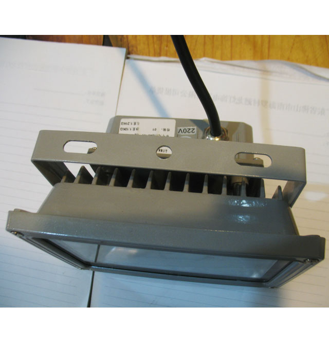 �h��LEDͶ�������� APL6421A-20B���Ɵ� 1��20w ů��ɫ3000k