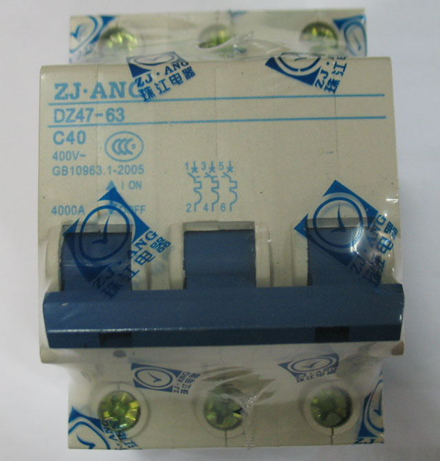 ��·��\�՚��_�P DZ47-63 C40 3P 40A �՚��_�P���ܚ���·����