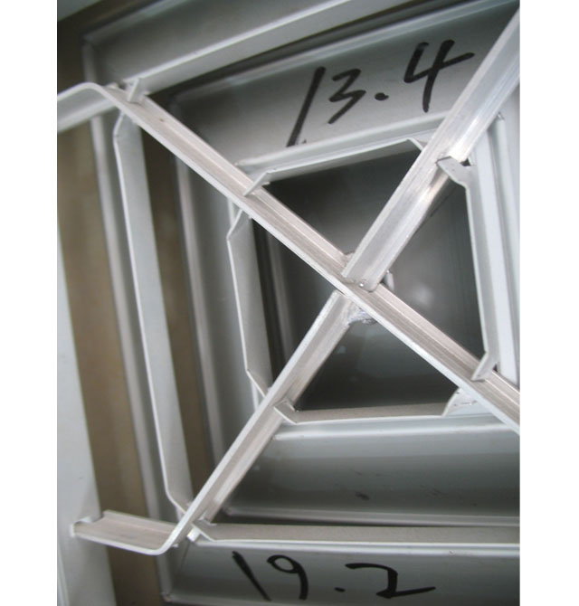 ���_˹������{���L�� ����ɢ���� ӆ��