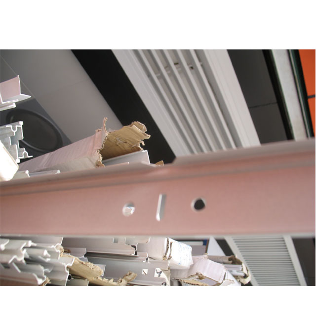 �������ǣ���عǣ� ʯ������� 75mm��25mm����0.6mm