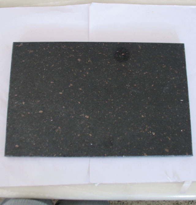 �A��ʯ�Ļ����r �M�ڽ�ɳ ��1.7mm