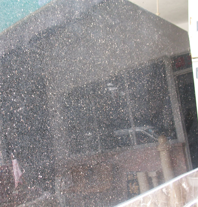 �A��ʯ�Ļ����r �M�ڽ�ɳ ��1.7mm