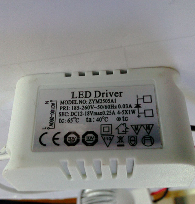 ����LED��Դ 220V-MR16܇�X���� 4��1w