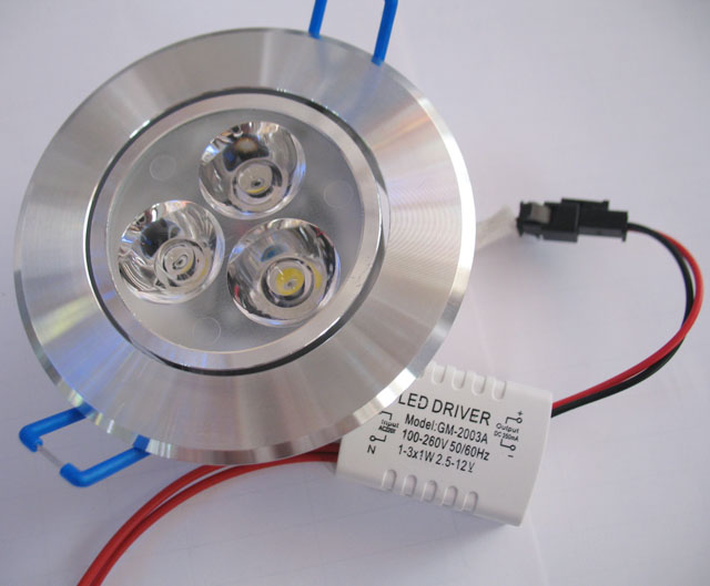 ����LEDͲ�����컨�� LED��YH-03Y 3��1w ���bǶ��ʽ �_�צ�72mm