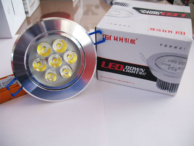 ����LEDͲ�����컨�� LED��YH-07Y 7��1w ���bǶ��ʽ �_�צ�90mm
