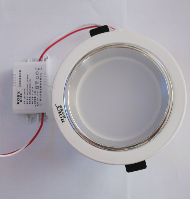 ��ʿLEDͲ�����컨�� LED���FͲ��4��RS-LTY401 7w ���bǶ��ʽ �_�צ�115mm �X�Ͻ���|����ɫ