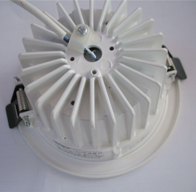 ��ʿLEDͲ�����컨�� LED���FͲ��4��RS-LTY401 7w ���bǶ��ʽ �_�צ�115mm �X�Ͻ���|����ɫ