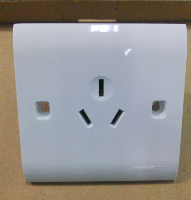 �ɱ���늲������ ���O���� ���O 16A 250V