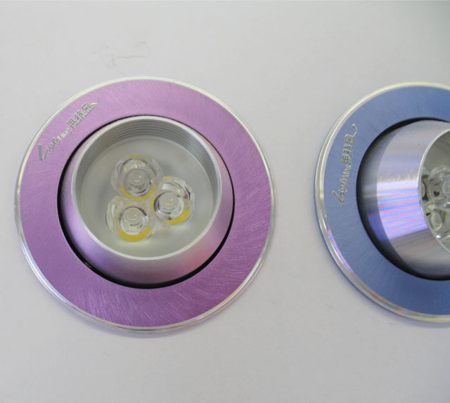 �R�ؽ�LEDͲ�����컨�� ţ�۟� 3��1w ���bǶ��ʽ �X�Ͻ���|��ɫ