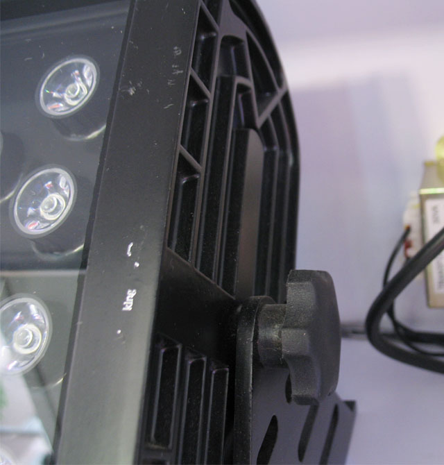 �R�ؽ�LEDͶ�������� TGD-014���Ɵ� 36��1w ů��ɫ