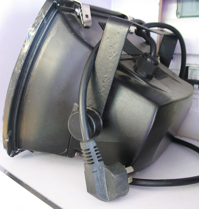 �R�ؽ�LEDͶ�������� IP-65���Ɵ� 34��1w ů��ɫ